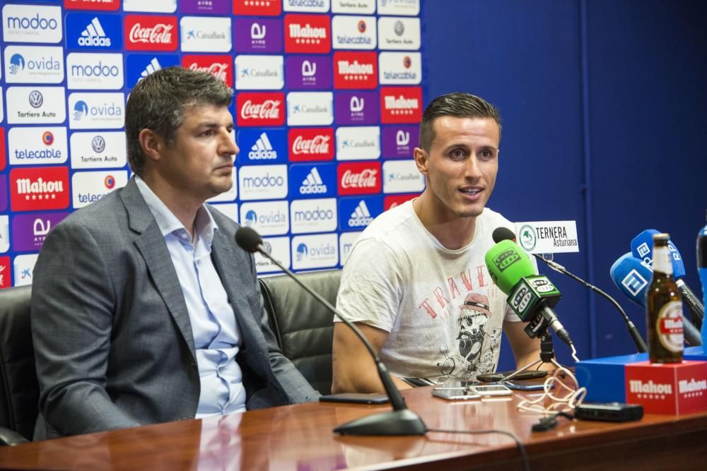 Presentación de Christian Fernández como nuevo jugador del Real Oviedo