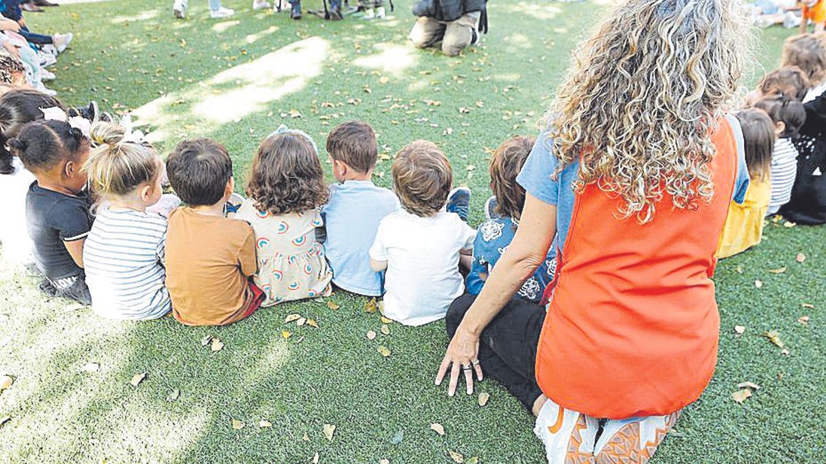 Niños en una ‘escoleta’.
