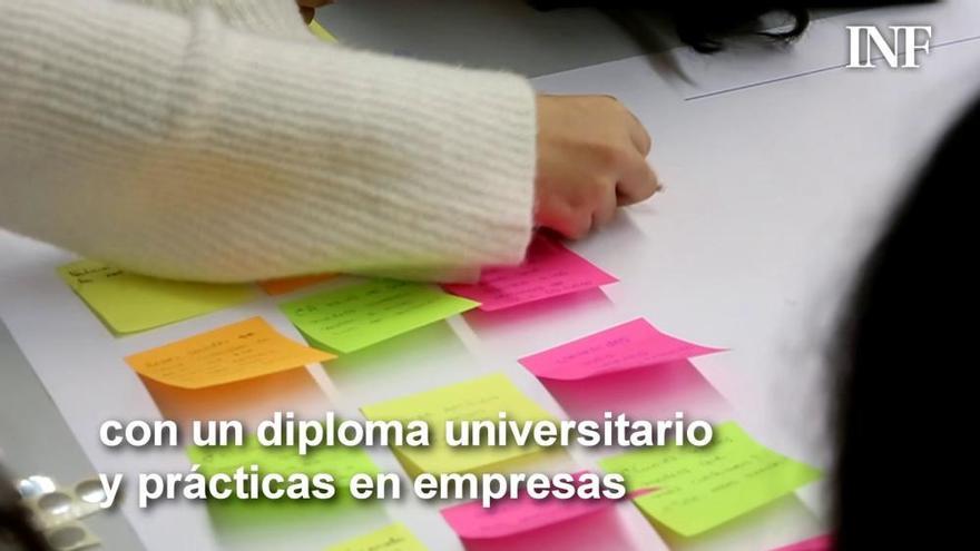 Un proyecto educativo pionero implica a estudiantes de Bachillerato de Alicante con las empresas