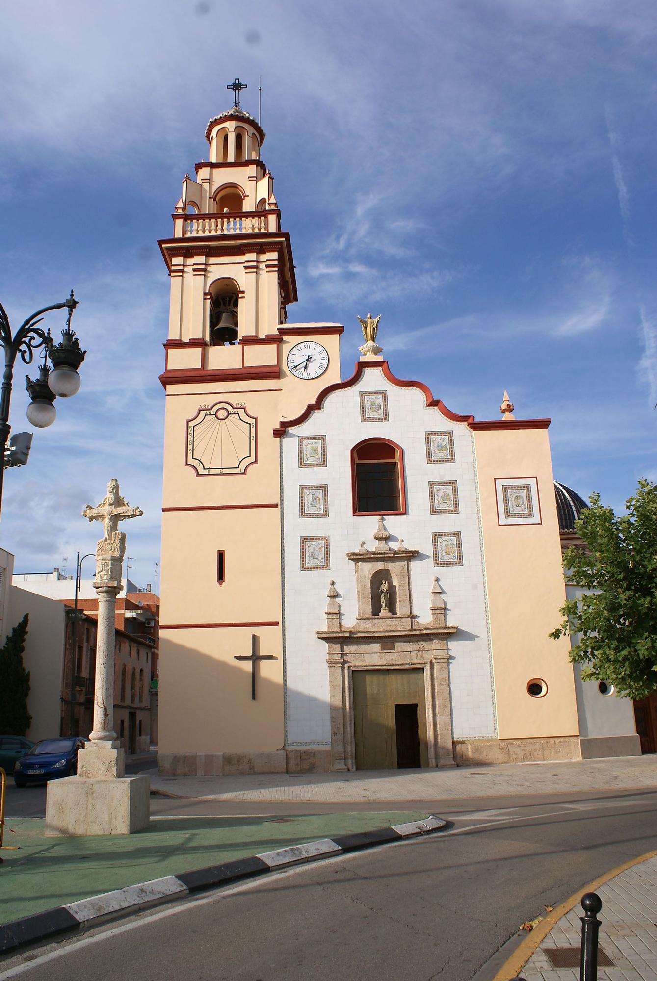 Imagen de la iglesia de la Pobla de Farnals.