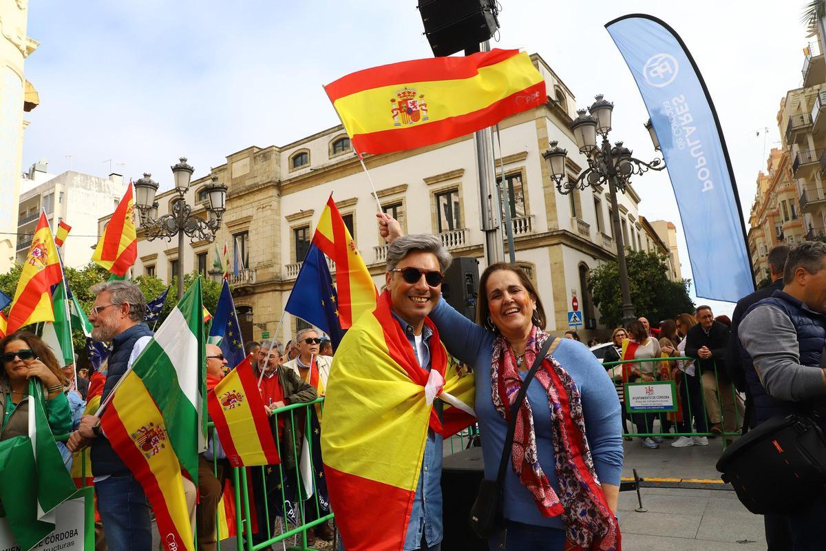 El PP de Córdoba congrega en Las Tendillas a miles de personas contra la amnistía