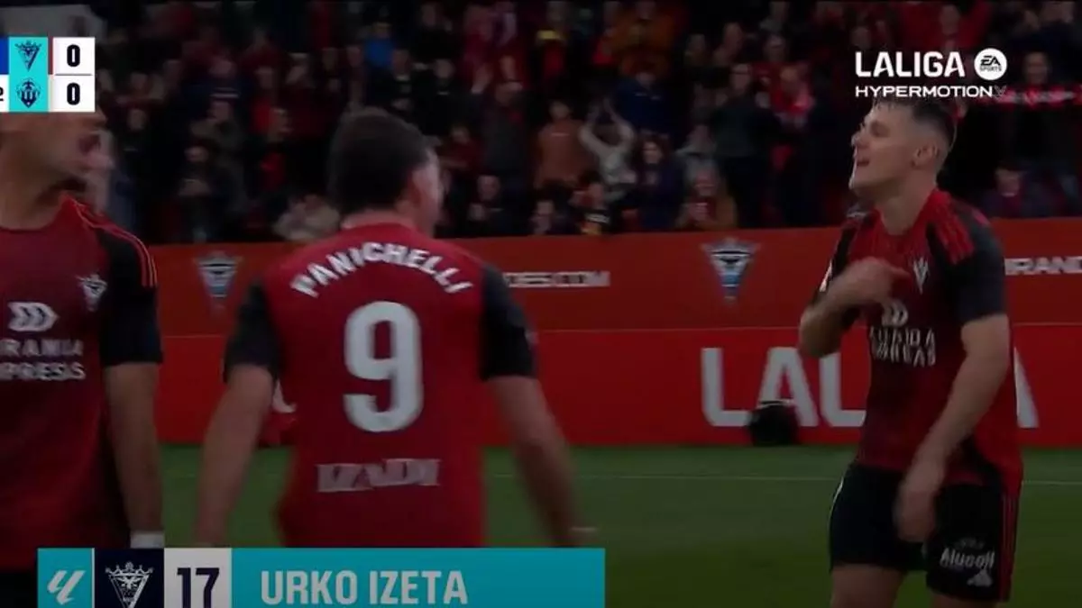El 1-0 del Mirandés en el Mirandés 3-2 Castellón de la jornada 39 de LaLiga Hypermotion
