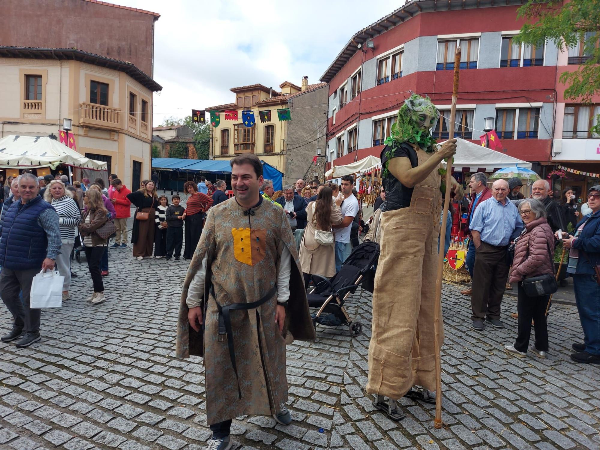 En imágenes: Domingo de lleno en la Feria Medieval de Salas