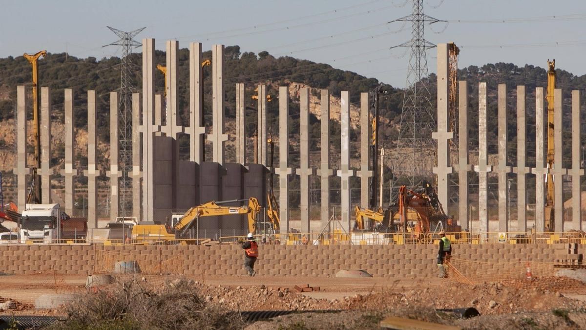 Avance de las obras de la gigafactoría de PowerCo en Sagunt, en una imagen captada el viernes.