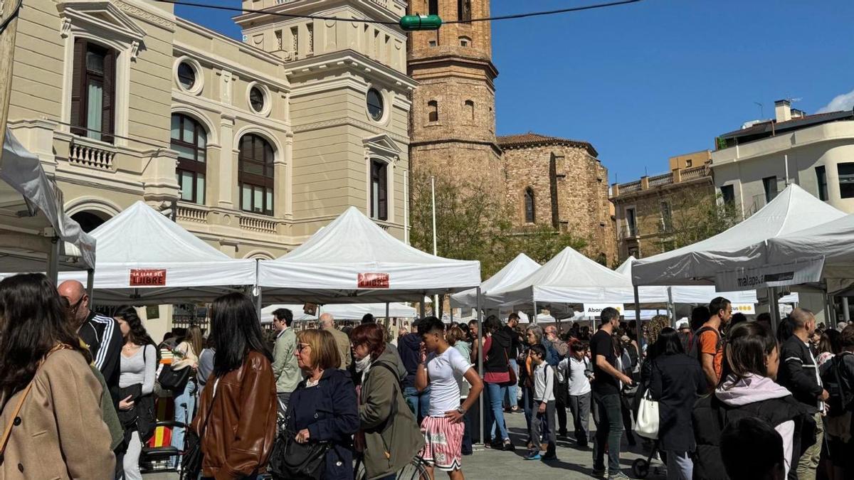 Sant Jordi 2026 en Sabadell: actividades, horarios y paradas de libros y rosas
