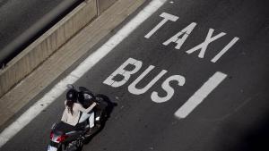 "Hay cierta 'casta' de conductores a los que se permite circular por el carril bus"