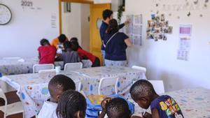 Llits als passadissos i disputes pel menjar