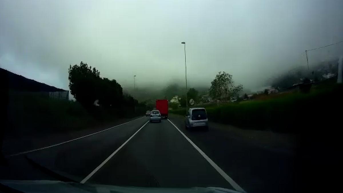 Adelantamiento por el arcén en Tenerife