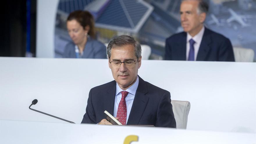 Ferrovial repartirá un dividendo flexible de 0,4597 euros por acción en diciembre, un 7,4% más