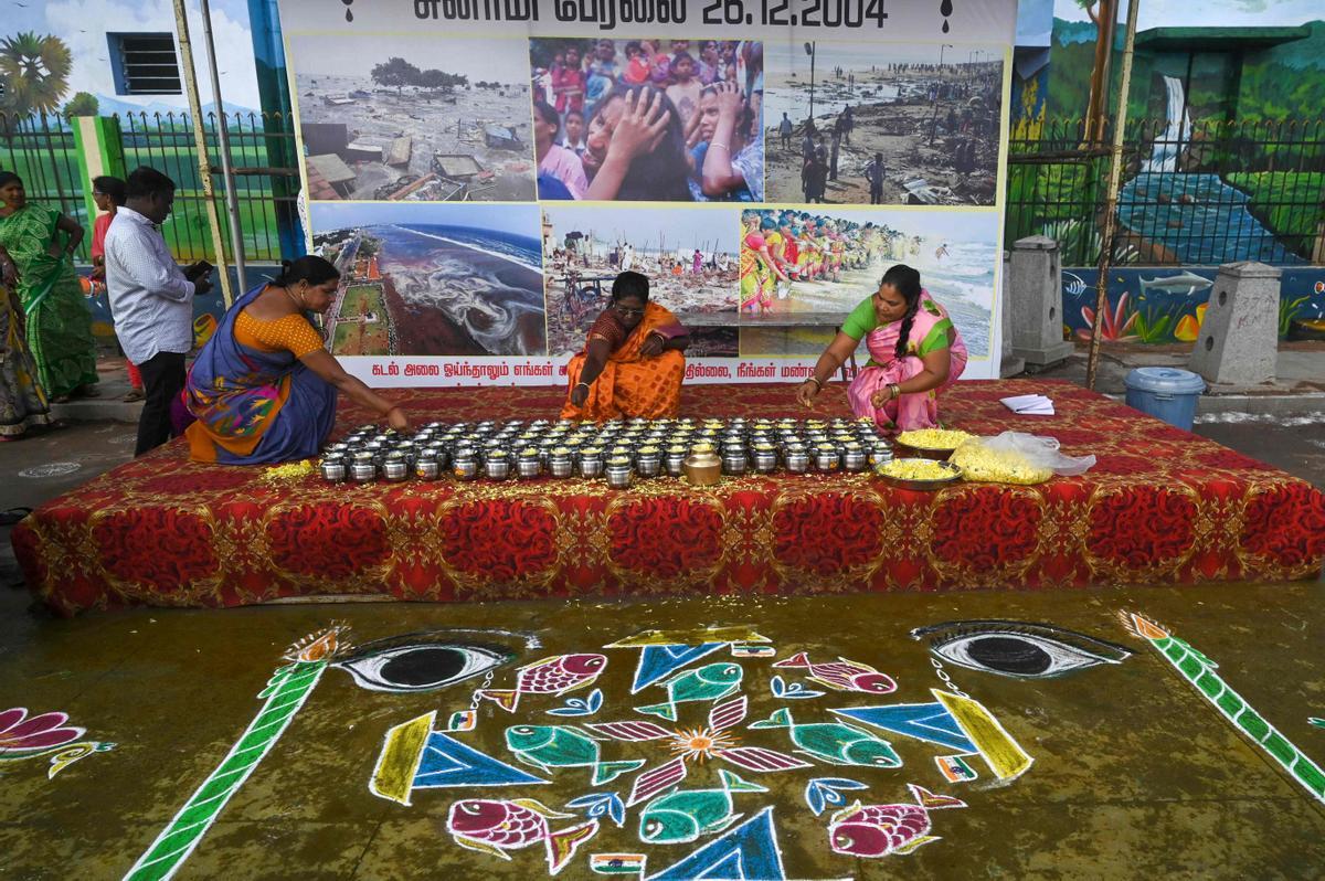 Plegarias en Chennai (Índia) en homenaje a las víctimas del tsunami del 2004 en el Índico