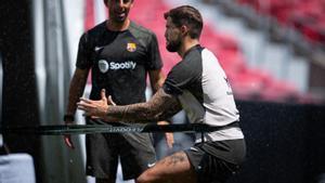 Iñigo Martínez en el entrenamiento del Barça en Los Ángeles Memorial Coliseum