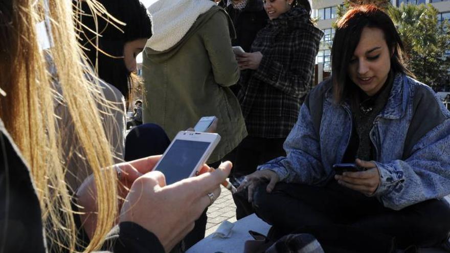 Más de 200 vecinos de la Vall utilizan la red ‘wifi’ gratis