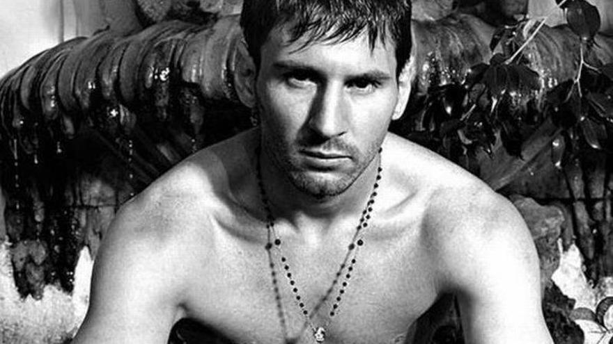 Leo Messi posa semidesnudo para Dolce&amp;Gabbana