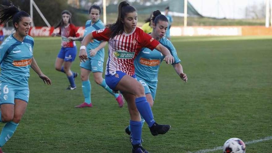 Rafa Bernal, en un partido del Sporting en Mareo.