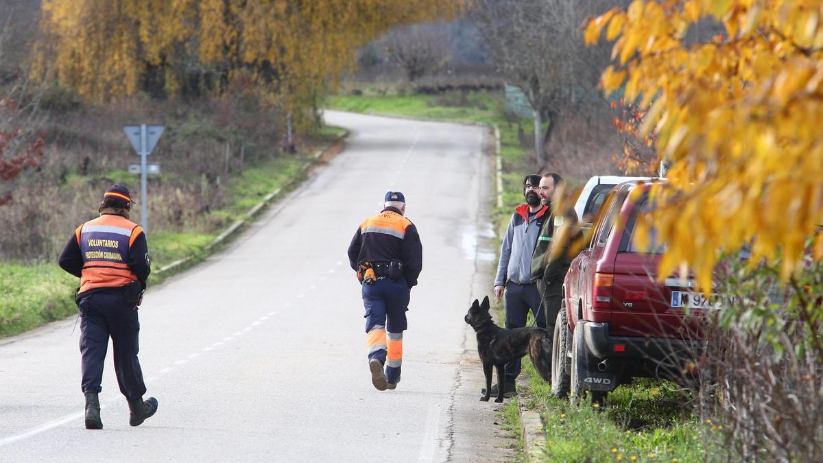 Puesto de mando instalado en la localidad ponferradina de Toral de Merayo (León), para la búsqueda del hombre desaparecido hace seis días en Rimor (León)