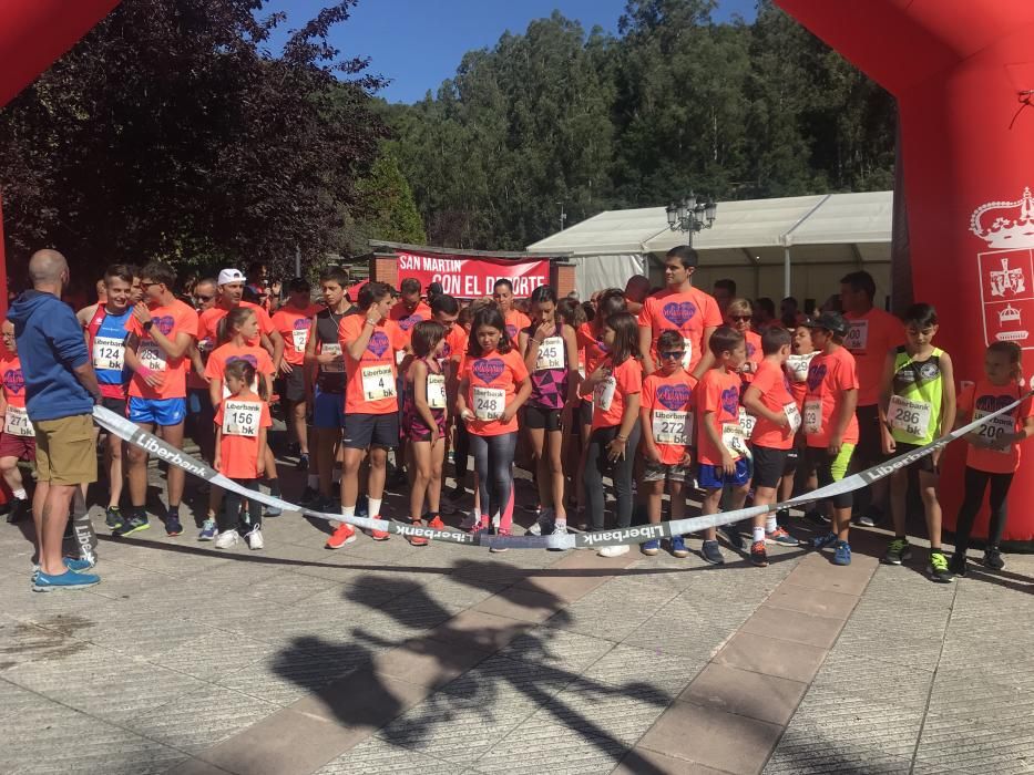 Quinta carrera solidaria contra el cáncer en San Martín del Rey Aurelio