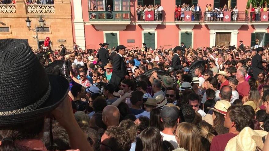 La alcaldesa de Ciutadella pide responsabilidad en las fiestas de Sant Joan