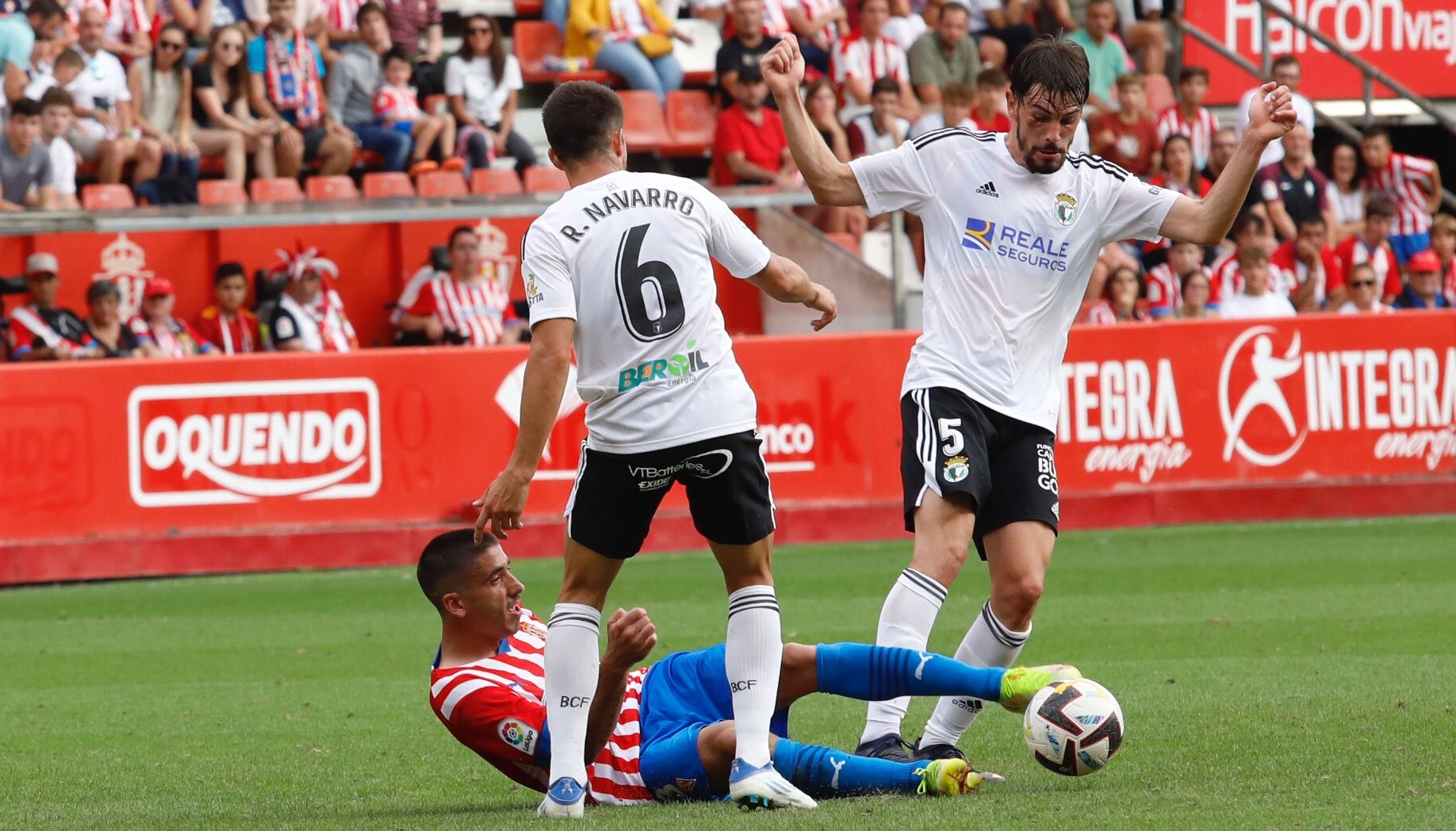 En imágenes: así fue el empate entre Burgos y Sporting en El Molinón