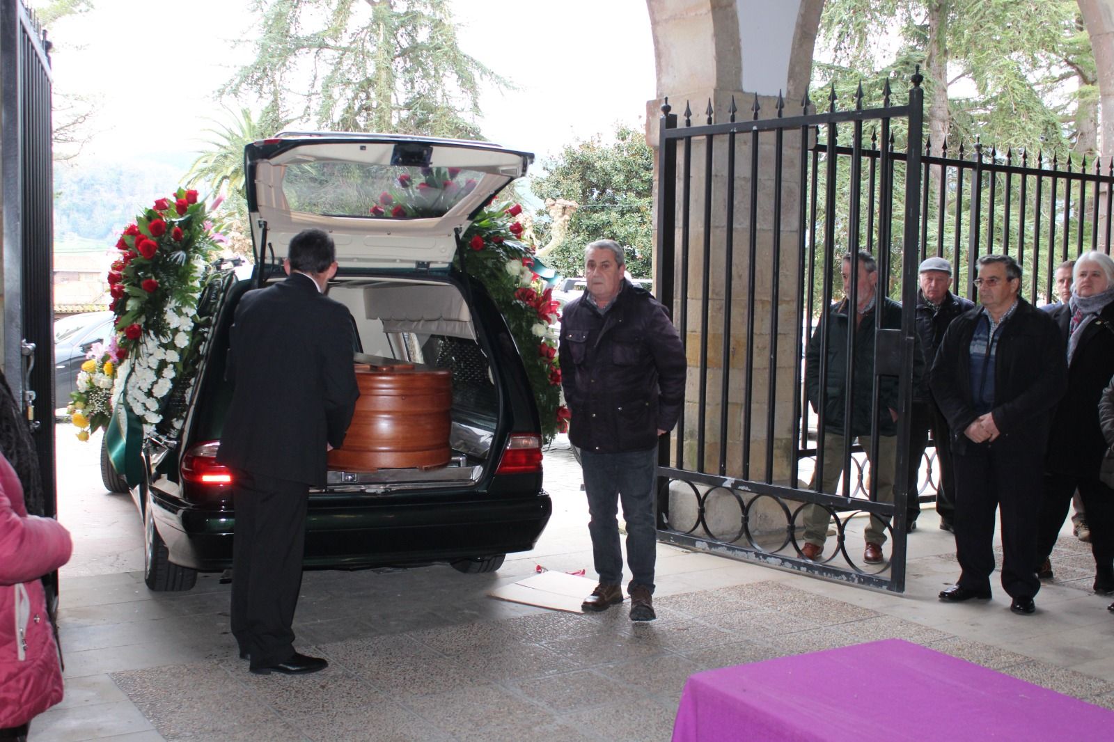 Emotiva despedida a consuelo Busto, leyenda de la sidra