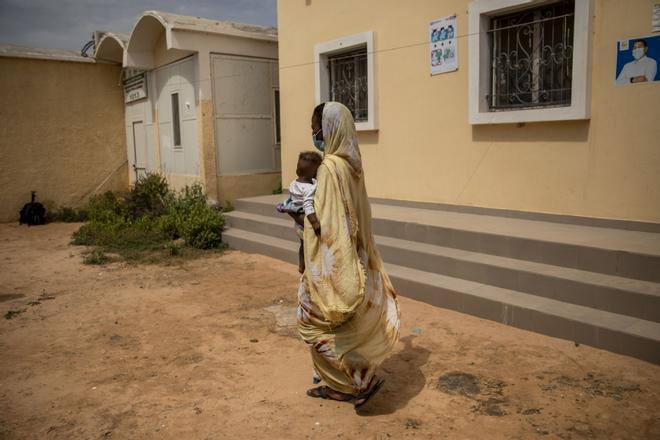 18/10/2021, Nouakchott, Mauritania. Centro El Wefa de AMSME-DEI (Association Mauritanienne pour la SantŽ de la MŽre et de lÕEnfant) para la atenci—n a ni–os v’ctimas de la violencia sexual. Proyecto de fortalecimiento del sistema de protecci—n de las ni–as, ni–os y adolescentes en Nouakchott (Mauritania) implementado por Save the Children y financiado por la Agencia Catalana de Cooperaci—n al Desarrollo. (©Pablo Bl‡zquez)