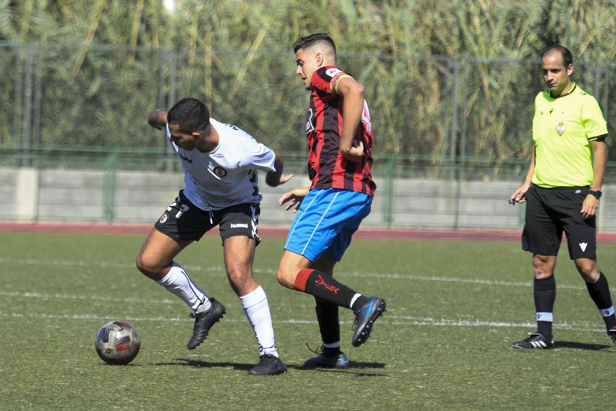 Partido entre el Arucas y el Unión Viera, de Tercera División