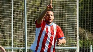 Moha, celebrando el gol de Manresa