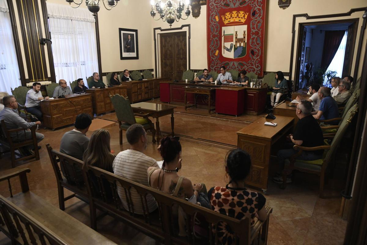 Una reunión anterior de la mesa de trabajo del ferrocarril.