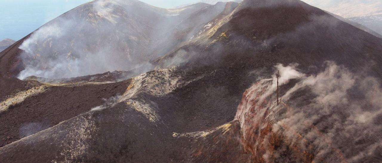 El cráter del volcán Cumbre Vieja, en La Palma.