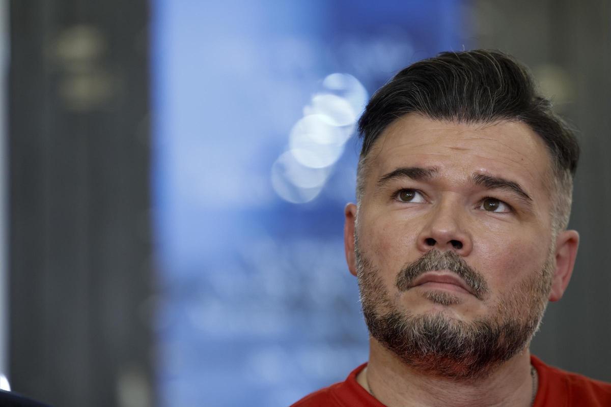 Rufián reclama un frente de izquierdas ante PP y Vox: "Lo que viene no se para con siglas"