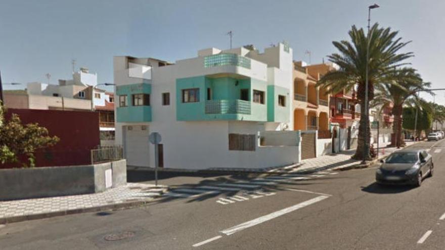 Dos hombres asaltan la casa de un anciano en Gran Canaria para seguir bebiendo