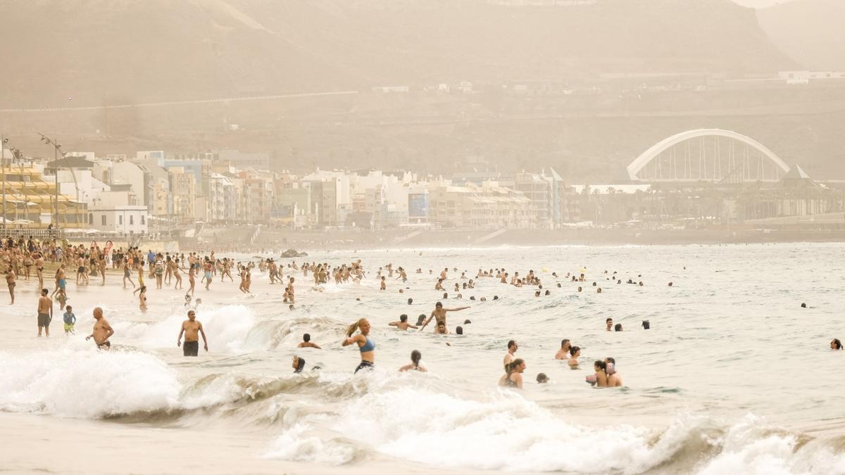 Canarias, el horno de España con temperaturas de alrededor de 30 grados