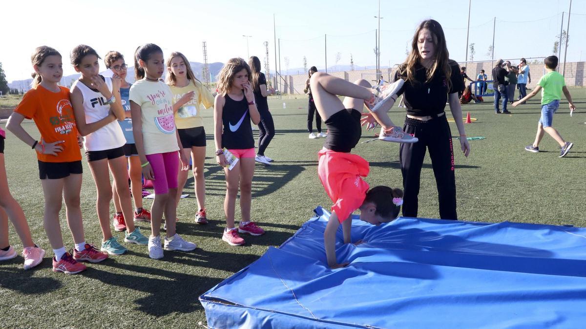 Imagen de archivo de una fiesta de clausura del programa de deporte escolar de Sagunt.