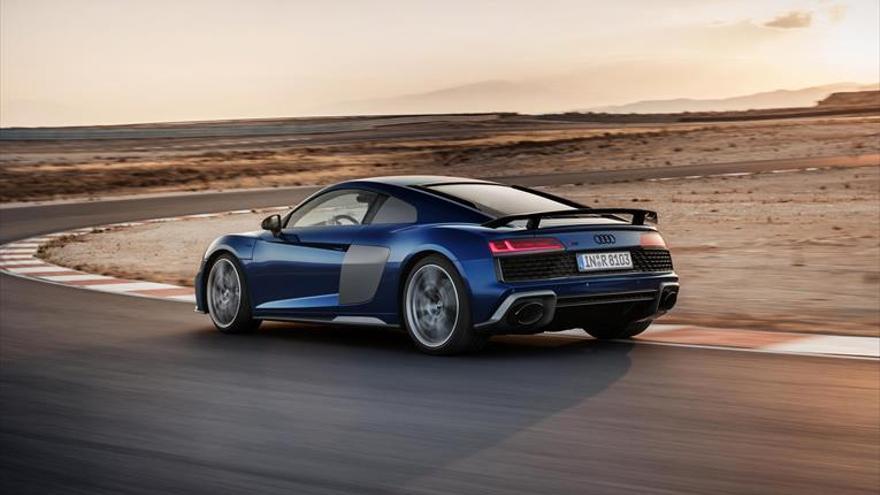 Más deportivo y eficaz que nunca FICHA COMERCIAL Audi R8 V10 Performance Desde 220.430 euros