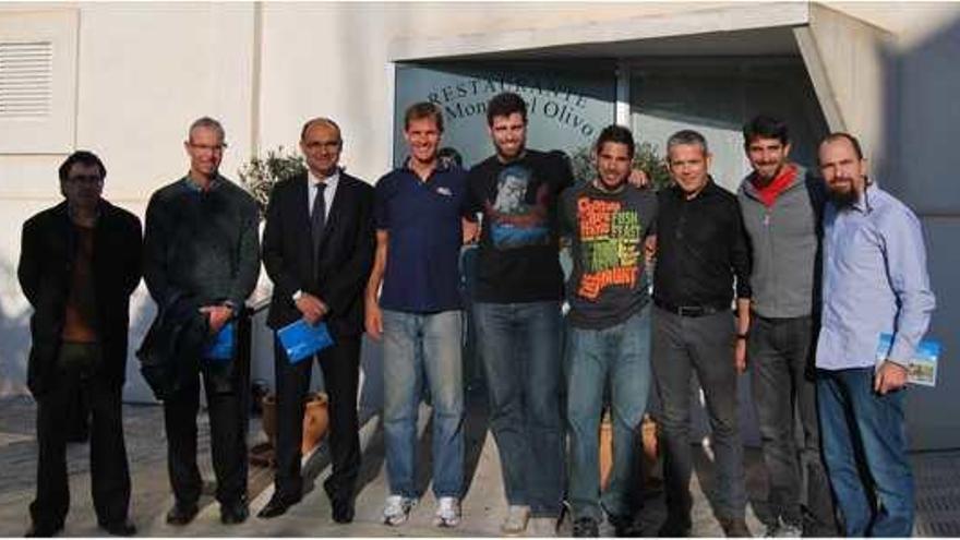 Los participantes en el proyecto de tecnificación de la Federación Española de Voleibol.