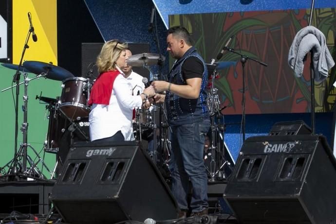 24.02.19. Las Palmas de Gran Canaria. Carnaval 2019. Carnaval de día en el Parque de Santa Catalina, concierto de Manny Manuel . Foto Quique Curbelo  | 24/02/2019 | Fotógrafo: Quique Curbelo