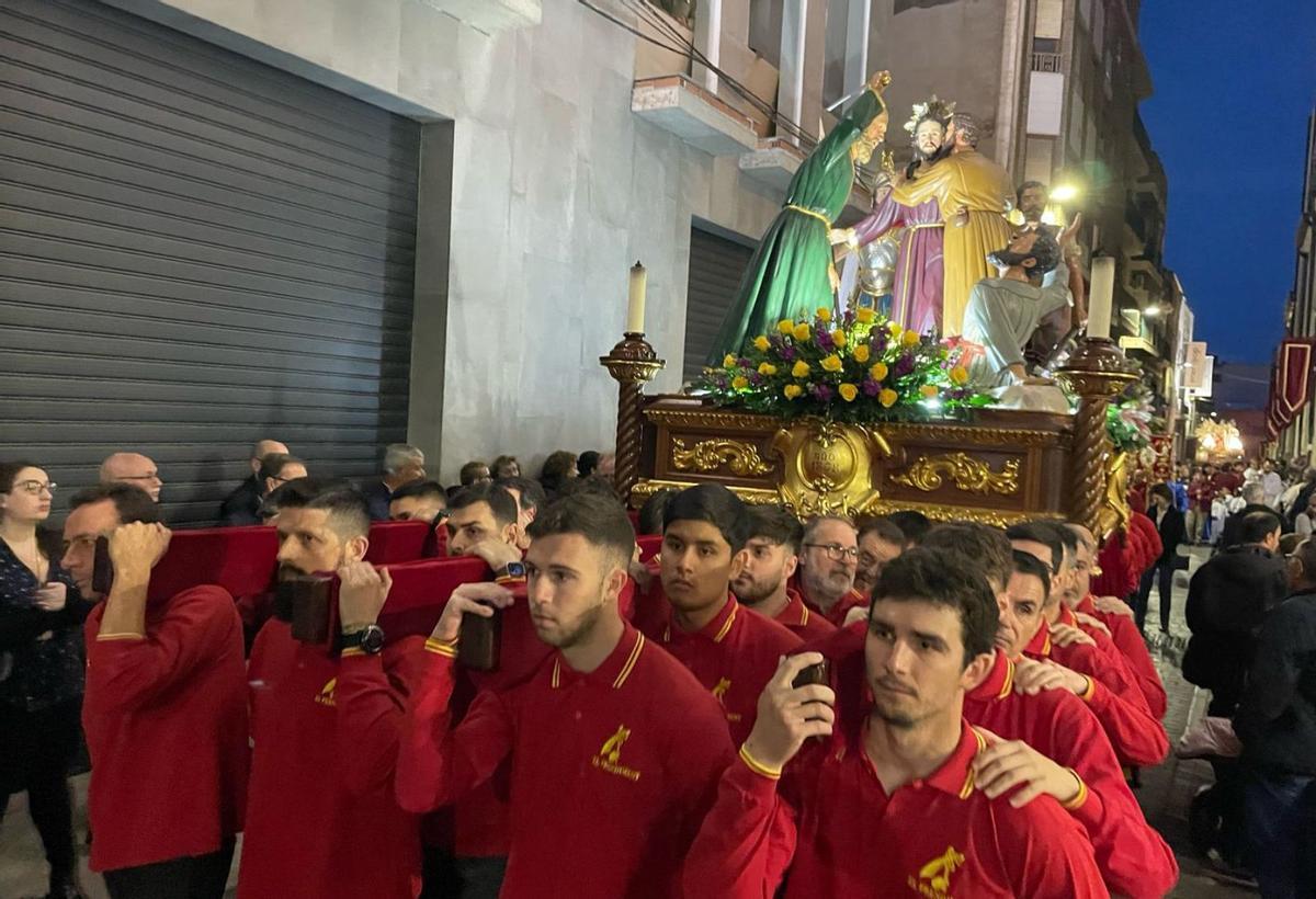 El Prendiment en la Entrada de Pasos de ayer miércoles. | INFORMACIÓN
