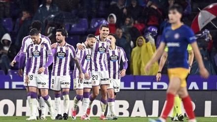 Resumen, goles y highlights del Valladolid 2 - 0 Andorra de la jornada 12 de LaLiga Hypermotion