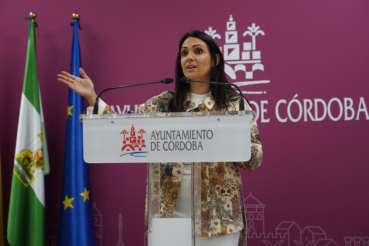 La viceportavoz socialista en el Ayuntamiento de Córdoba, Mamen González.