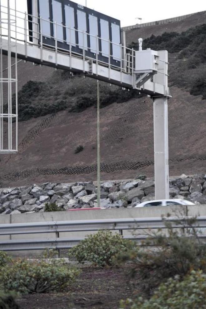 Radar frente al Centro Comercial El Mirador