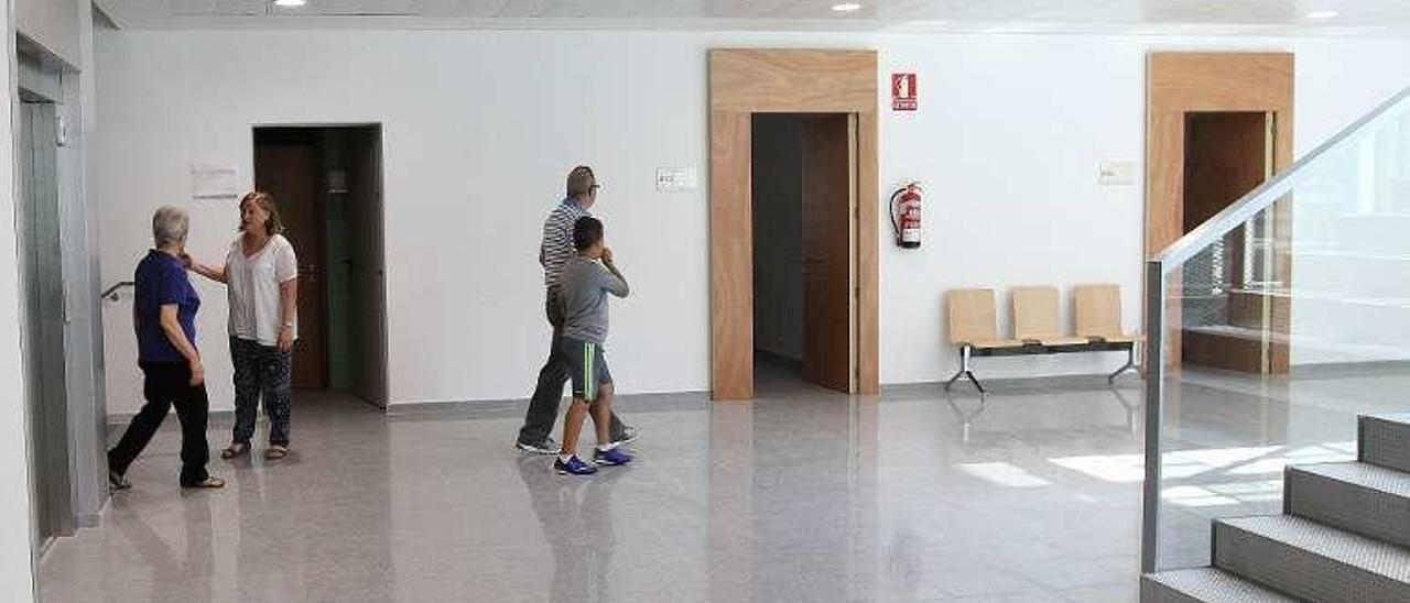 Interior del centro de salud de O Couto. // Iñaki Osorio