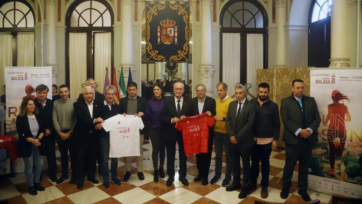 Imagen de la presentación de la maratón de Málaga este viernes en el Ayuntamiento.