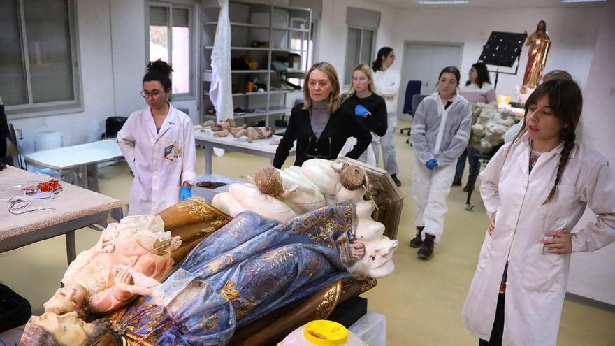 La Generalitat restaura obras dañadas por la Dana, un tabernáculo y cartografía antigua en Castellón