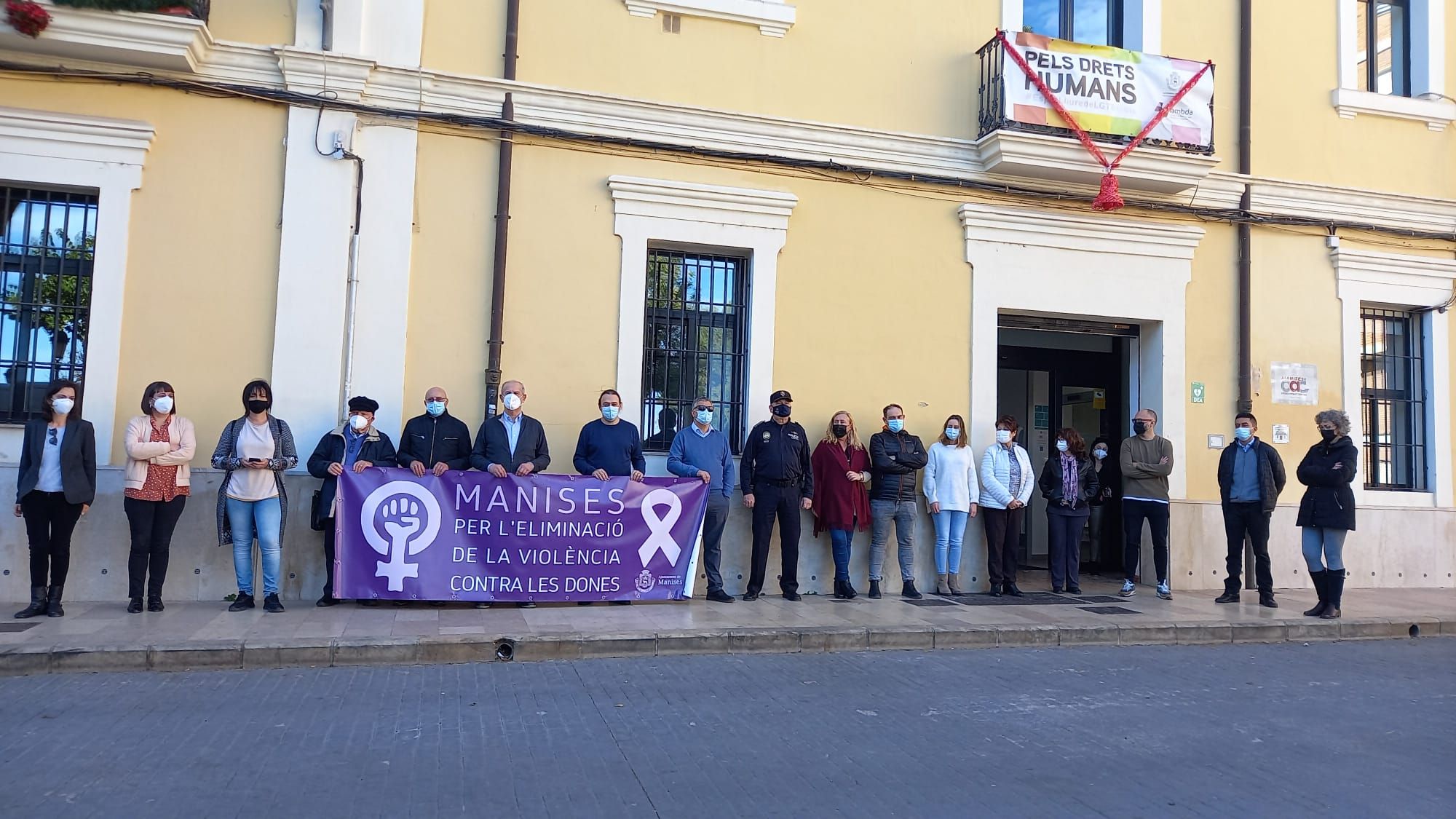 Silencio en l'Horta por la última víctima de la violencia machista