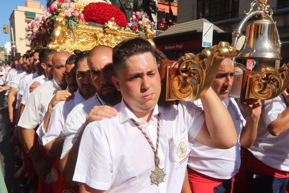 La procesión de la Virgen del Carmen por las calles de El Palo.