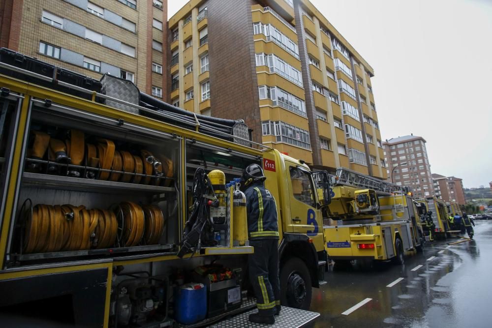 Incendio en un garaje de la calle Doctor Marañón de Avilés