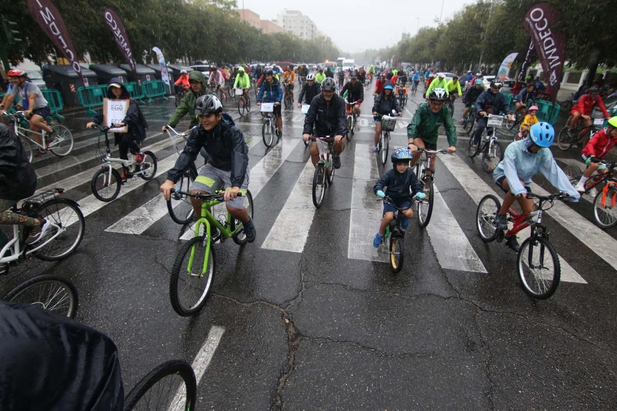 La Fiesta de la Bicicleta desafía a la lluvia