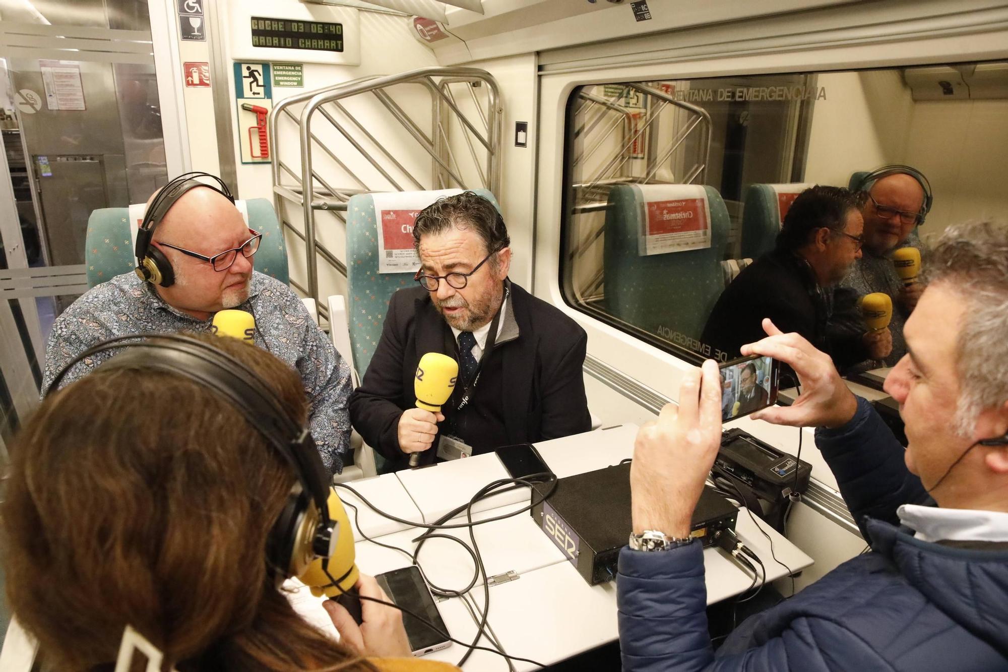 Los asturianos que estrenan el AVE a Madrid: así fue el primer viaje de pasajeros