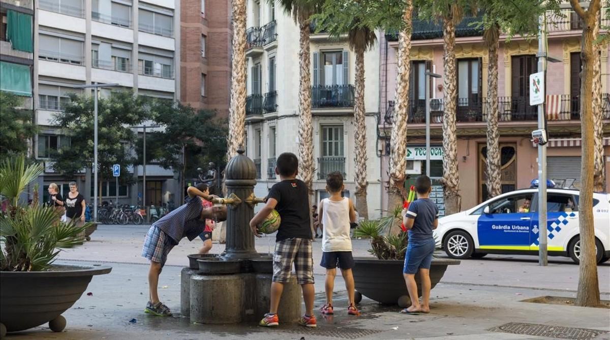 zentauroepp39440503 barcelona    24 07 2017       barcelona   ni os  con la pelo170725121024