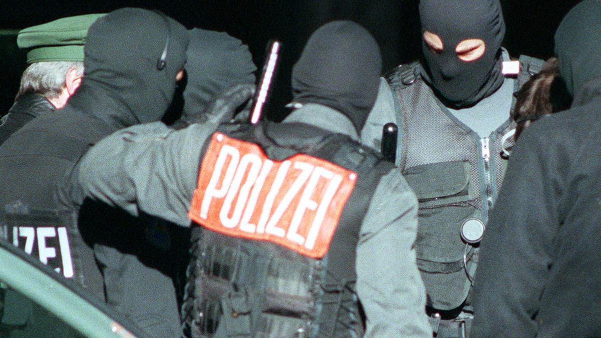 Policía alemana en una operación.