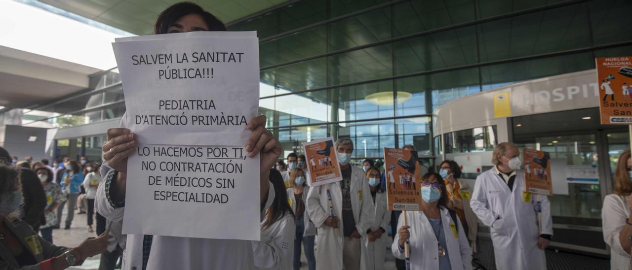 Las reivindicaciones de  los médicos se están haciendo cada vez más acuciantes.